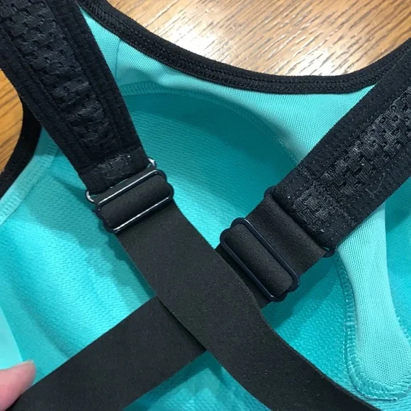 🍓3/$15🍓Victorias Secret VSX Sport Bra 32C - Picture 3 of 6